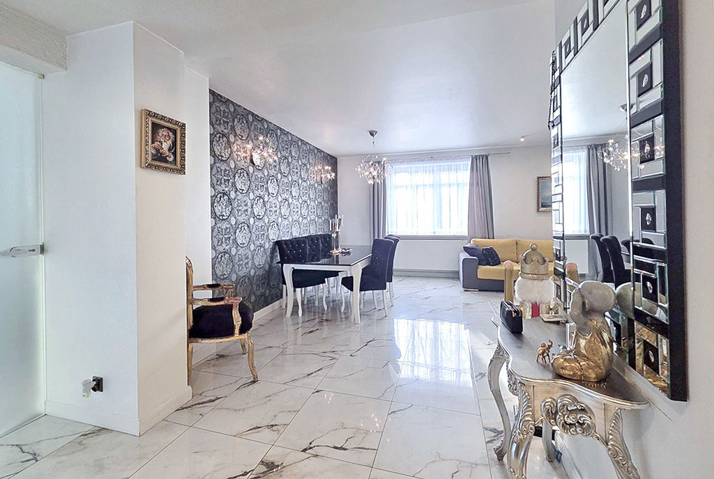wytworny salon w luksusowym apartamencie na sprzedaż Katowice
