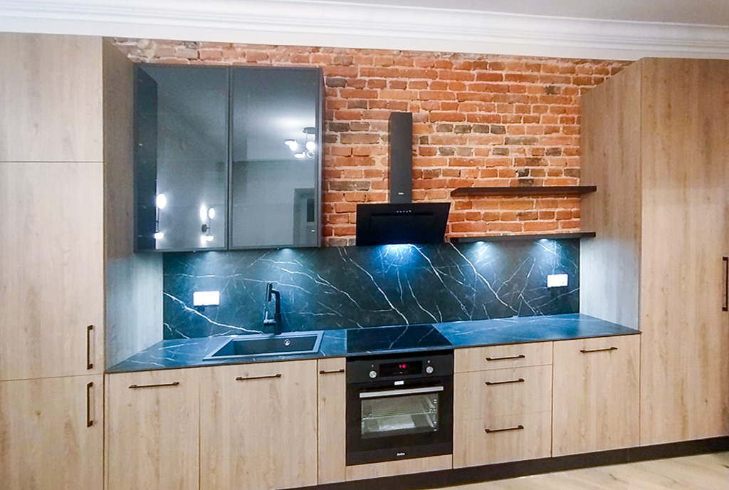zbliżenie na aneks kuchenny w luksusowym apartamencie na sprzedaż Kielce