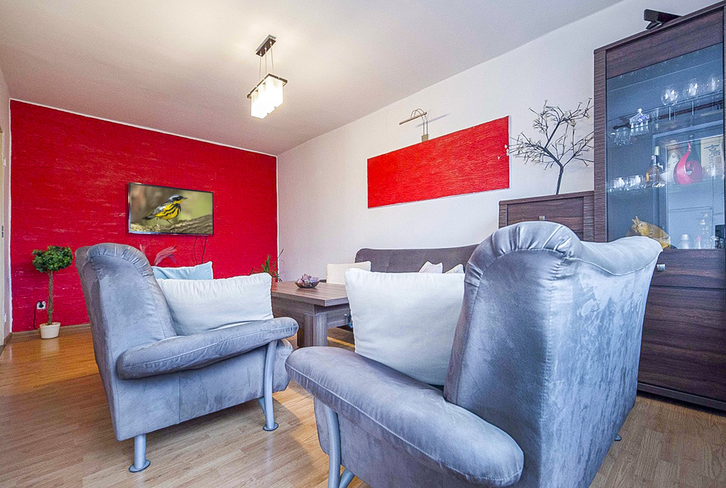 imponujący pokój dzienny w ekskluzywnym apartamencie do sprzedaży Katowice okolice