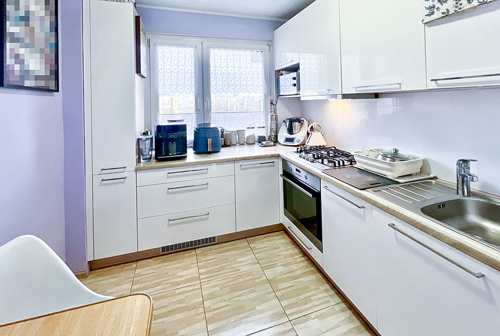 funkcjonalna kuchnia w luksusowym apartamencie na sprzedaż Wałbrzych okolice
