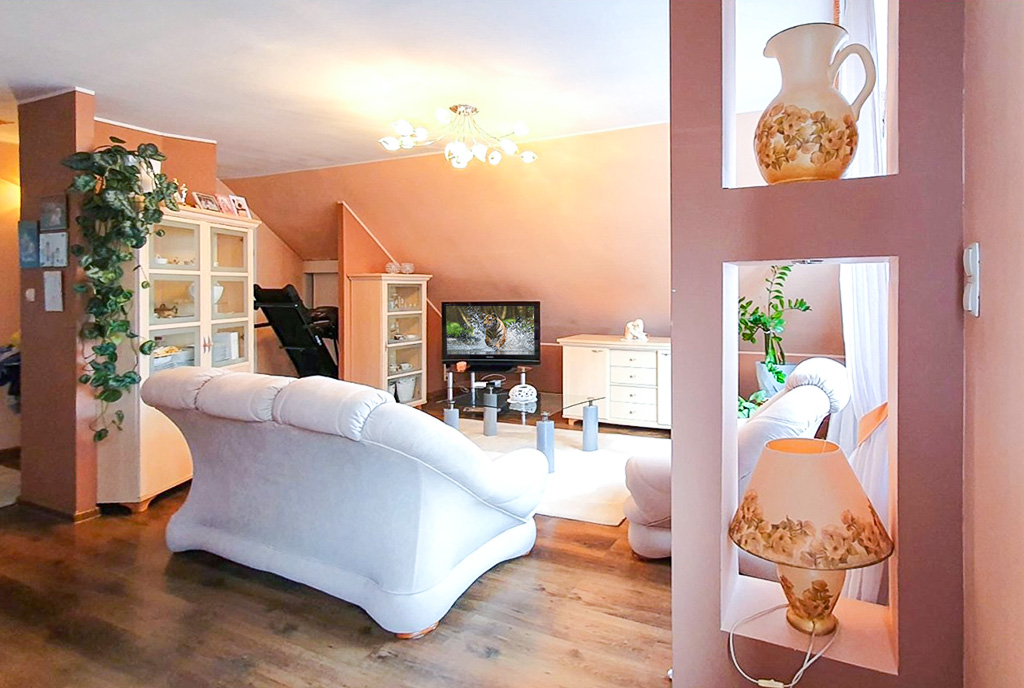 fragment pokoju dziennego w luksusowej willi na sprzedaż Kwidzyn