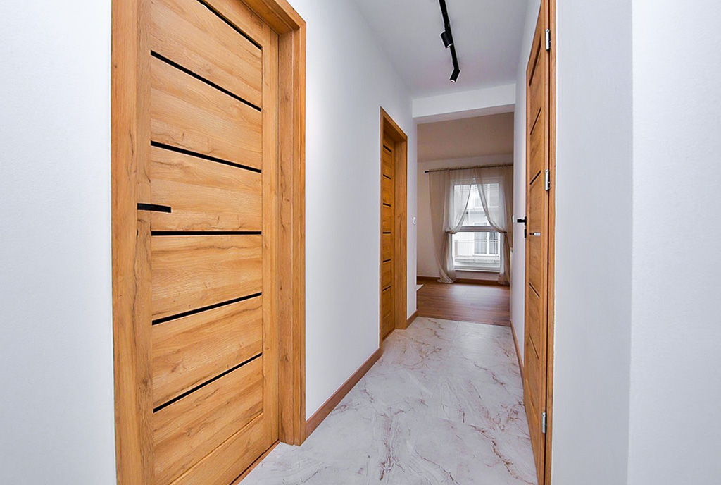 przestronny hol w ekskluzywnym apartamencie na sprzedaż Gorzów Wielkopolski