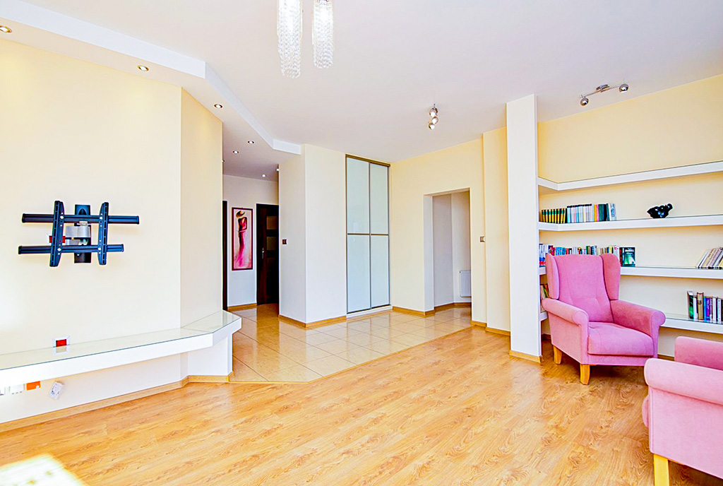 przestronne wnętrze ekskluzywnego apartamentu do sprzedaży Gorzów Wielkopolski