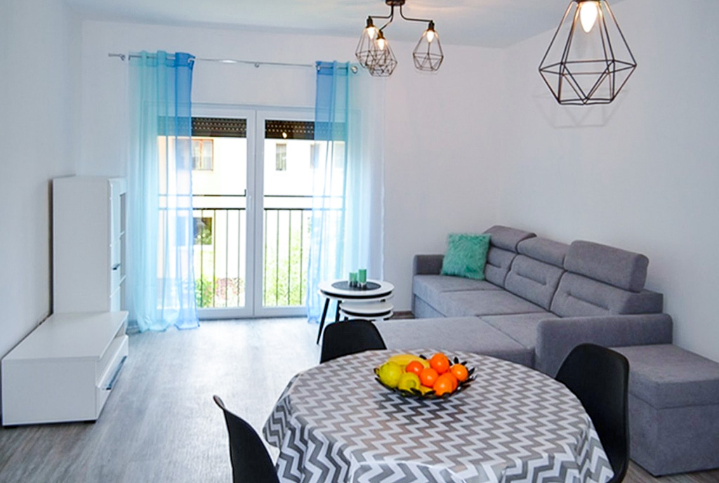 zbliżenie na pokój dzienny w luksusowym apartamencie do wynajmu Bolesławiec