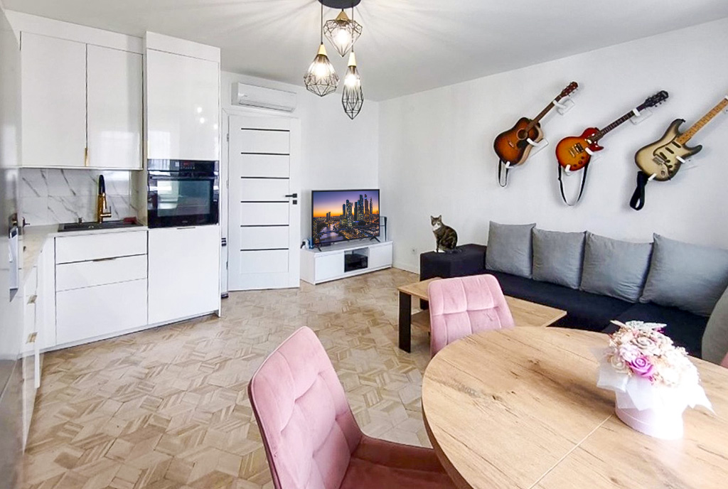 imponujący salon w ekskluzywnym apartamencie do sprzedaży Gdańsk okolice