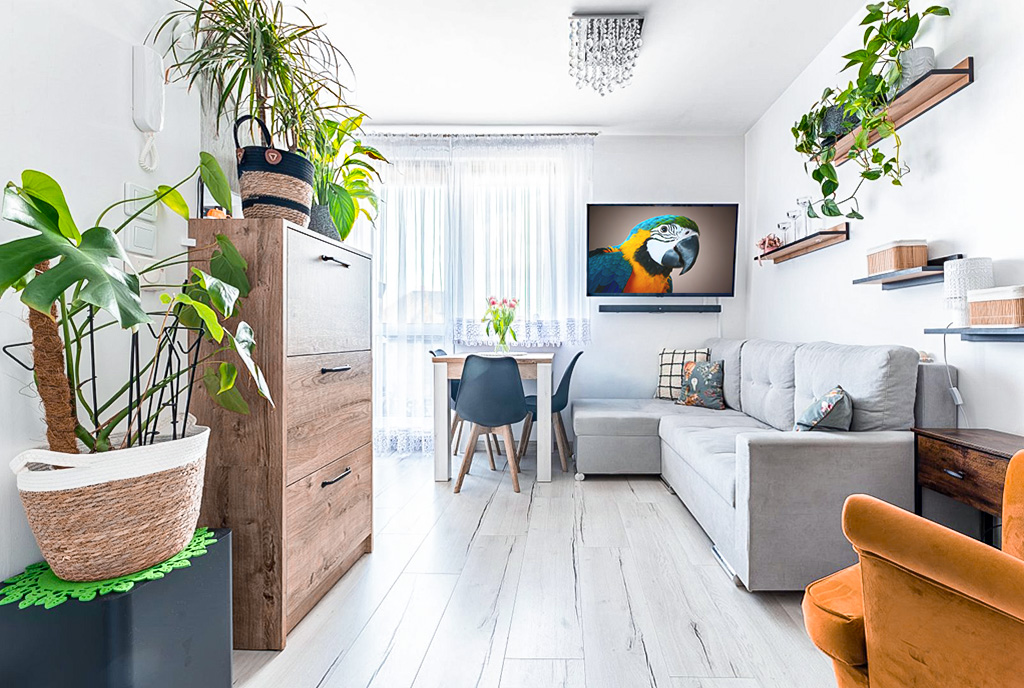 widok na pokój dzienny w ekskluzywnym apartamencie do sprzedaży Gdynia okolice