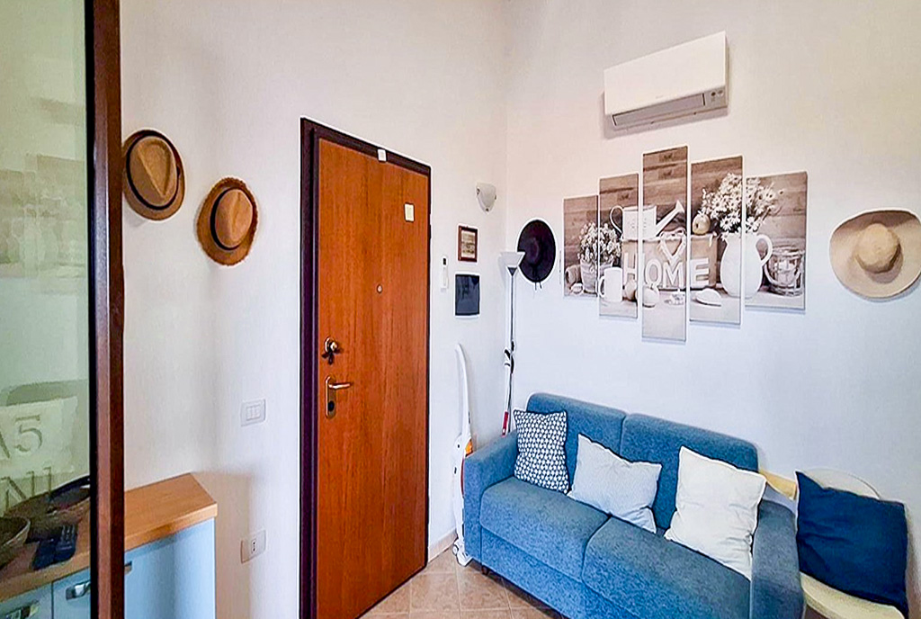 fragment wnętrza ekskluzywnego apartamentu do sprzedaży Włochy (Lu Bagnu)