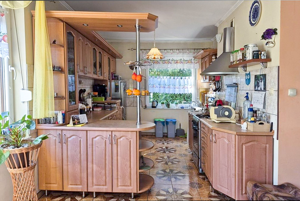 zaaranżowana kuchnia w luksusowym domu na sprzedaż Częstochowa okolice