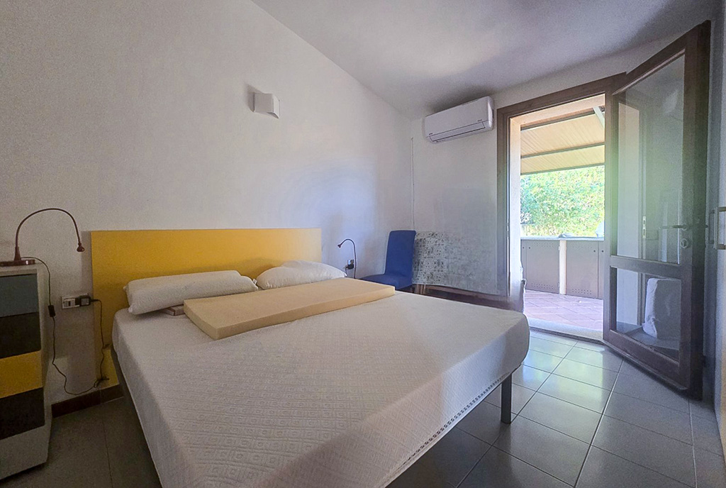 komfortowa sypiaknia w luksusowym domu na sprzedaż Włochy Costa Paradiso