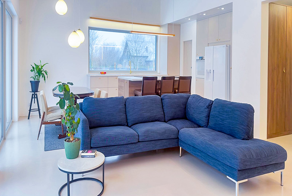 fragment salonu w ekskluzywnej willi do sprzedaży Wrocław okolice