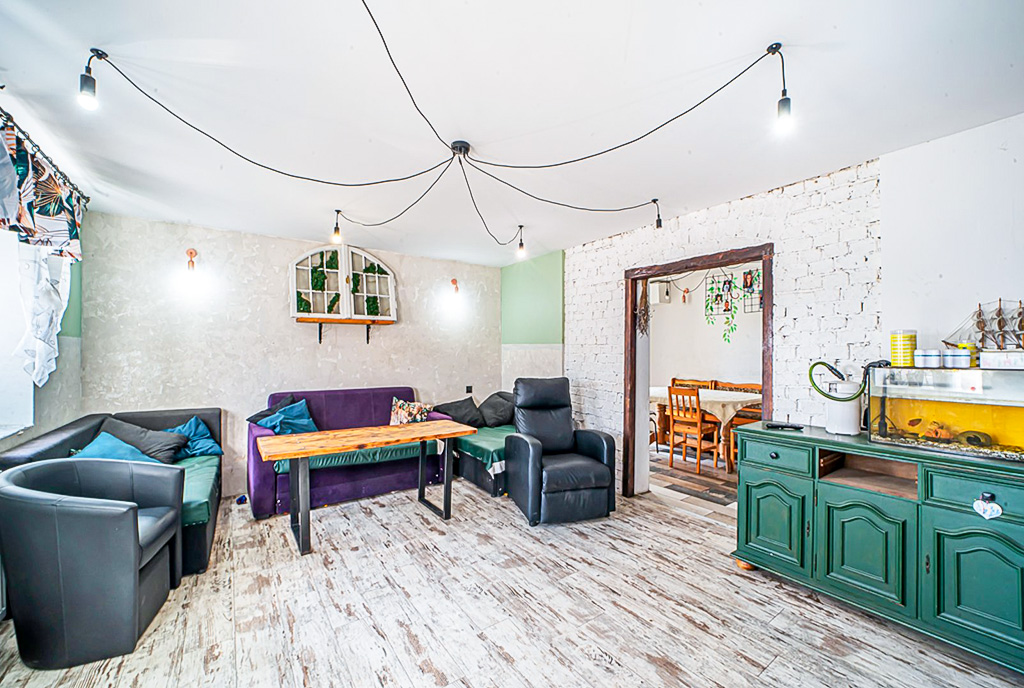 fragment salonu w ekskluzywnej willi do sprzedaży Willa na sprzedaż Bolesławiec (okolice)