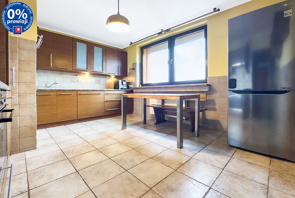 zadbana kuchnia w ekskluzywnej willi na sprzedaż Katowice-okolice