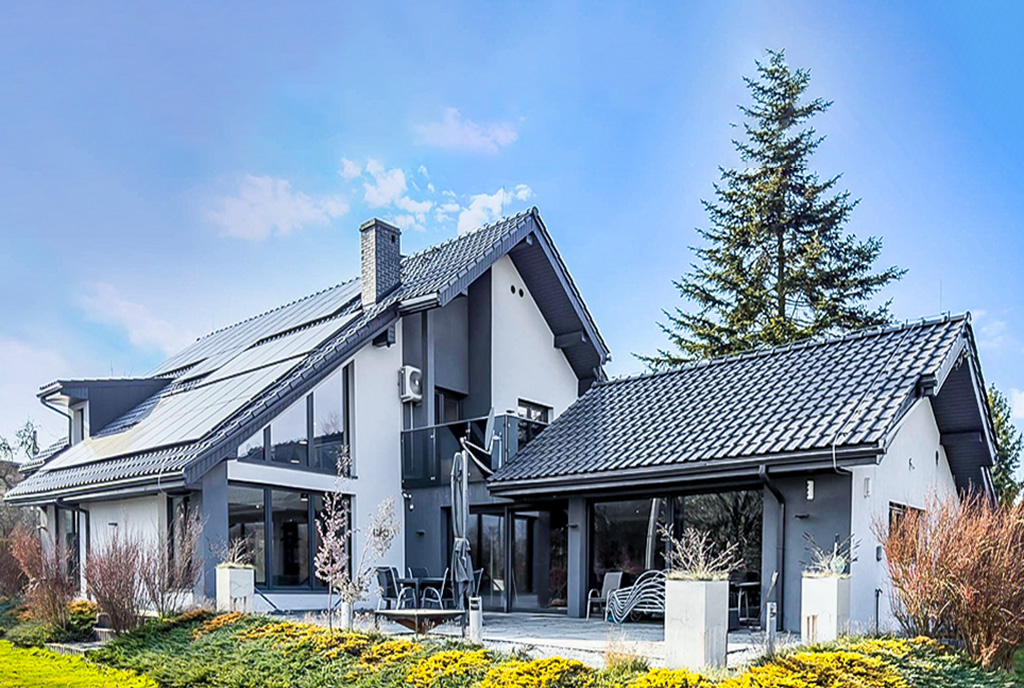 frontowa elewacja ekskluzywnej willi do sprzedaży Katowice okolice