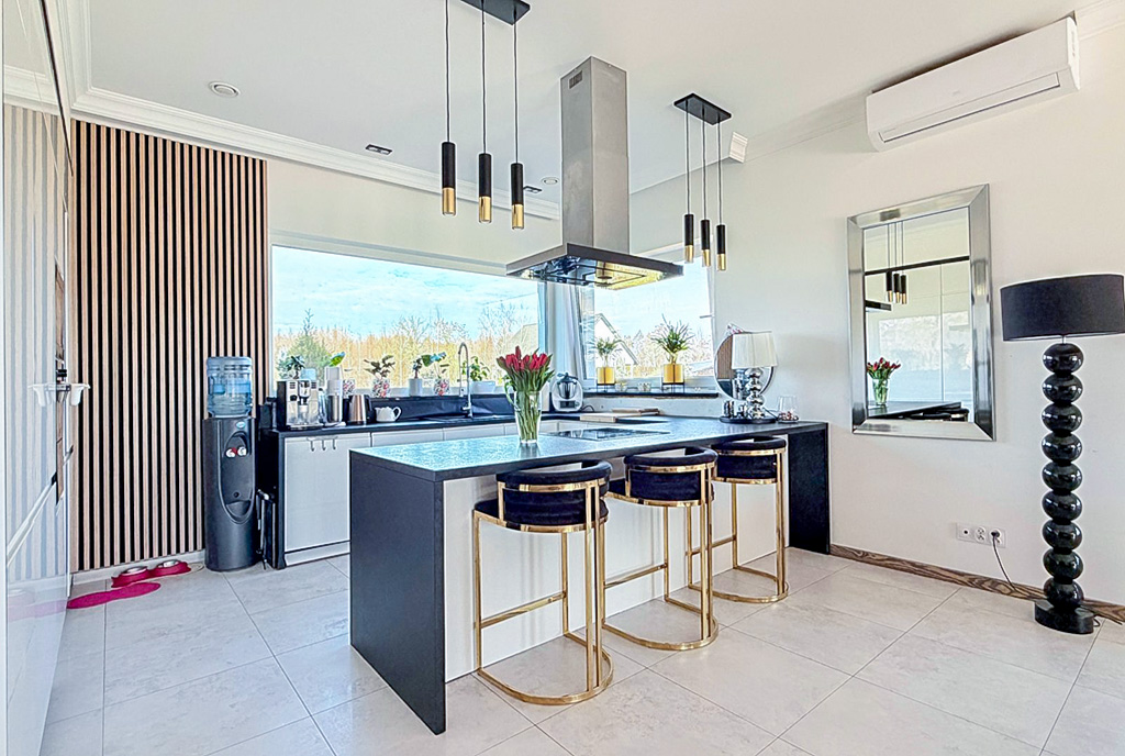 futurystyczna kuchnia w luksusowej willi na sprzedaż Szczecin okolice