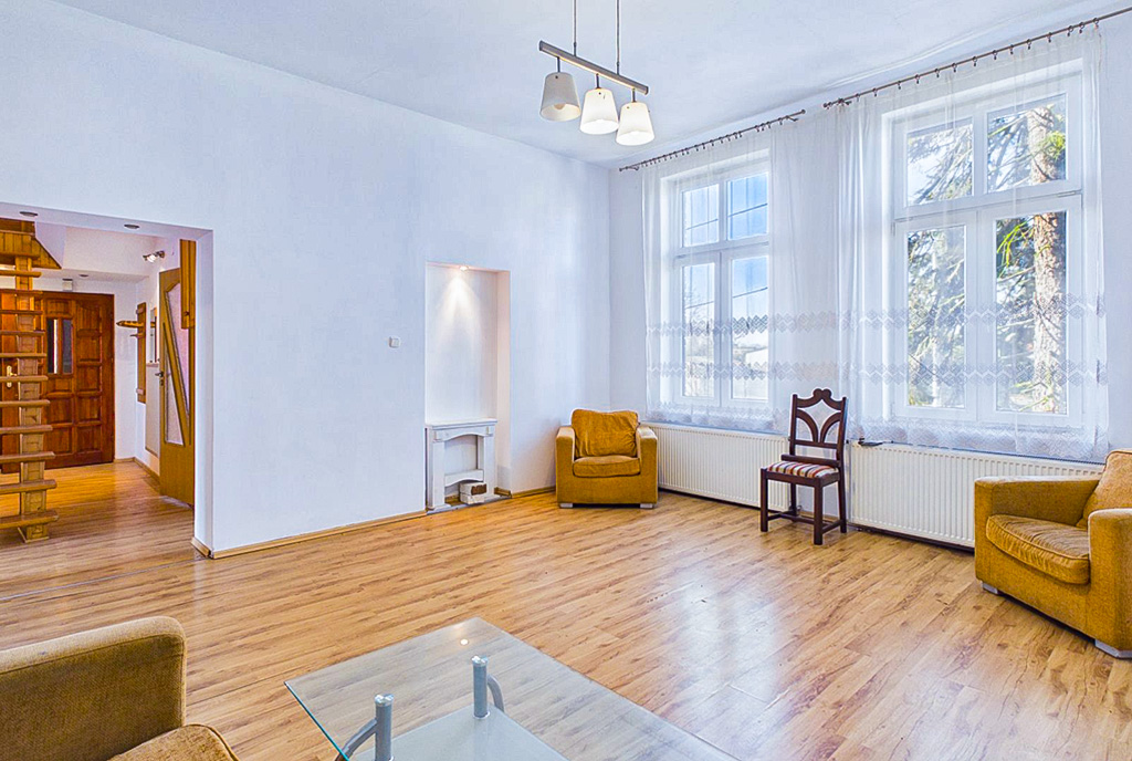 wytworne wnętrze luksusowej willi na sprzedaż Toruń okolice