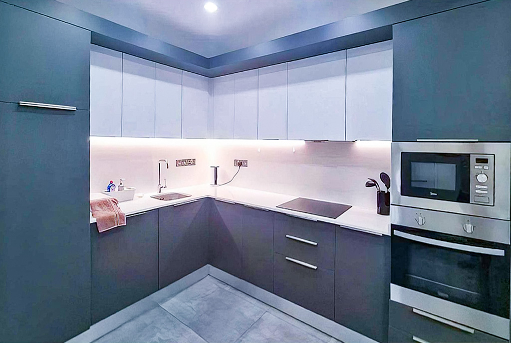 fragment kuchni w luksusowym apartamencie na sprzedaż Cypr Iskele