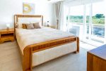 zaciszna sypialnia w ekskluzywnym apartamencie na sprzedaż Dominikana Bayahibe La Altargacia