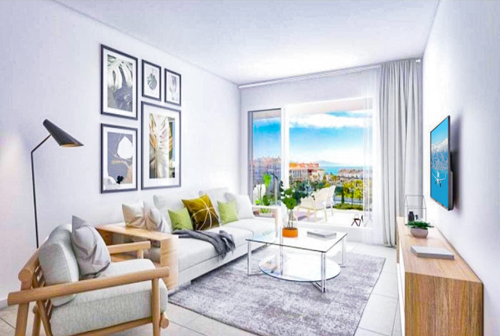 słoneczny salon w ekskluzywnym apartamencie do sprzedaży Hiszpania Manilva Estepona