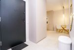 widok na przedpokój w ekskluzywnym apartamencie na wynajem Piotrków Trybunalski