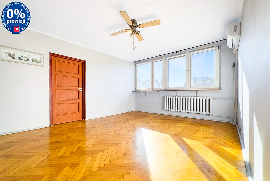 słoneczny salon w ekskluzywnym apartamencie do sprzedaży Katowice okolice
