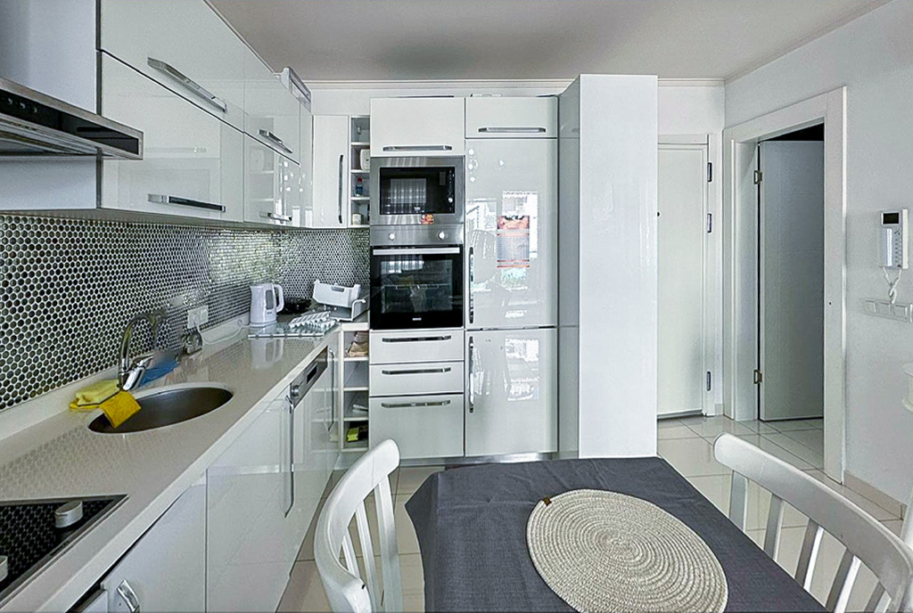 fragment aneksu kuchennego w ekskluzywnym apartamencie na wynajem Turcja Alanya