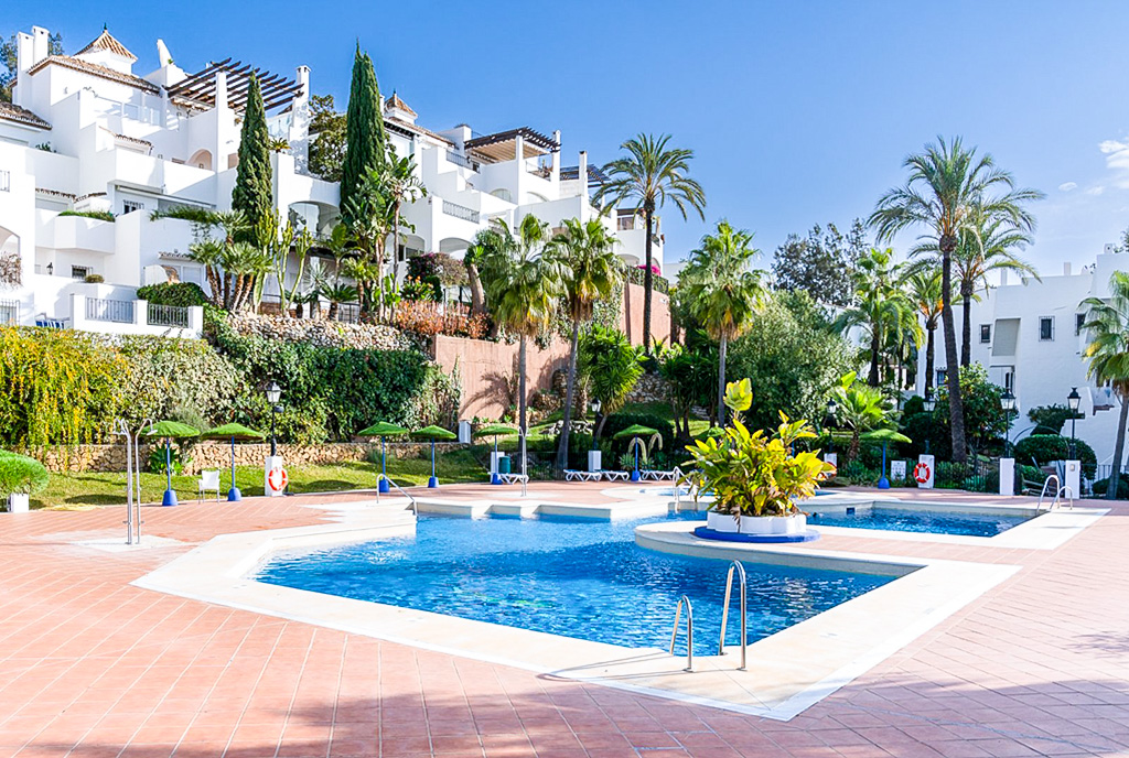 bogata oferta części wspólnych osiedla, na terenie którego znajduje się ekskluzywny apartament na sprzedaż Hiszpania Costa del Sol