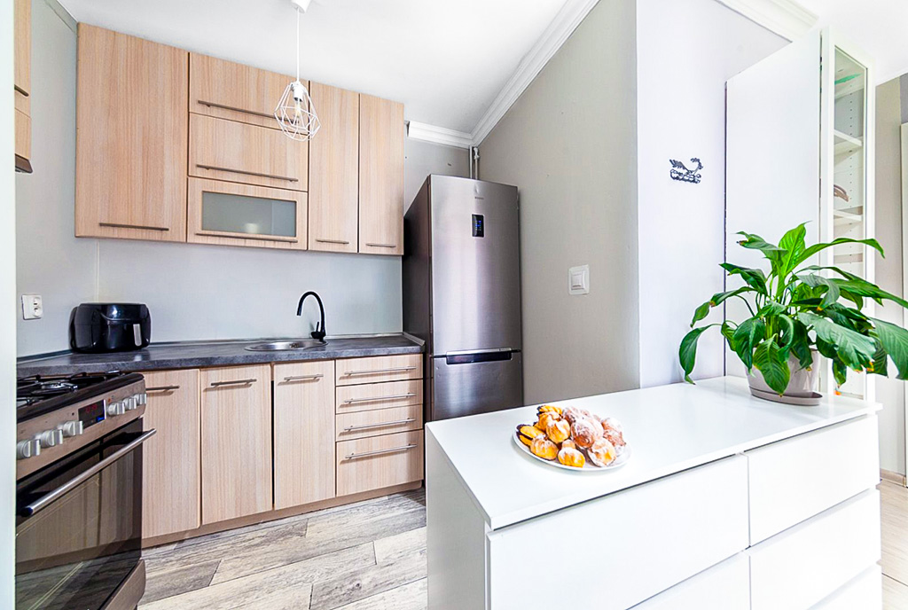 zabudowana kuchnia w ekskluzywnym apartamencie na sprzedaż Poznań