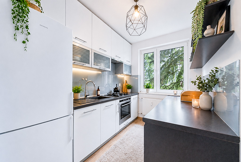 zabudowana kuchnia w luksusowym apartamencie na sprzedaż Poznań