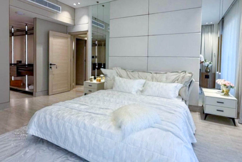 okazała sypialnia w luksusowym apartamencie na sprzedaż Zjednoczone Emiraty Arabskie (Dubai Marina)