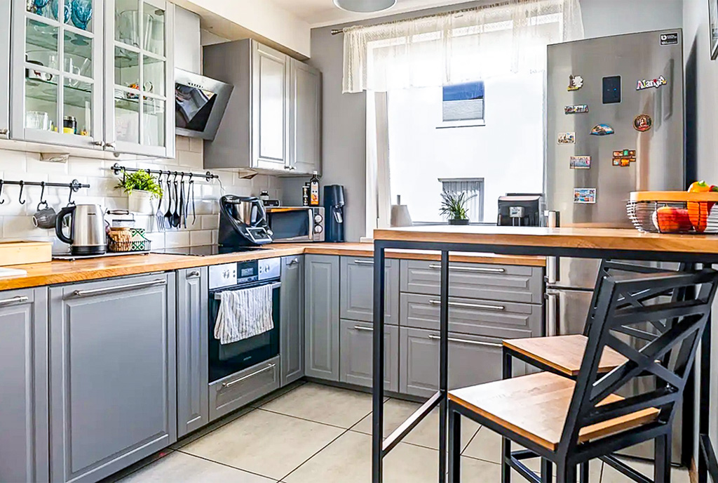 zabudowana kuchnia w ekskluzywnym apartamencie na sprzedaż Gdańsk