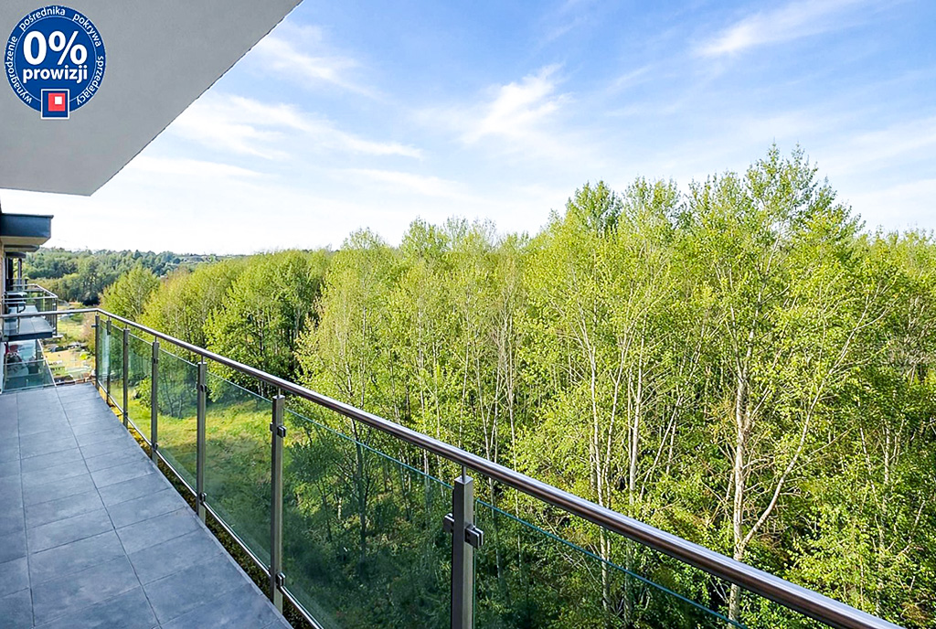 słoneczny balkon przy ekskluzywnym apartamencie na sprzedaż Katowice (okolice)