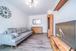 fragment salonu w ekskluzywnym apartamencie do wynajęcia Bolesławiec
