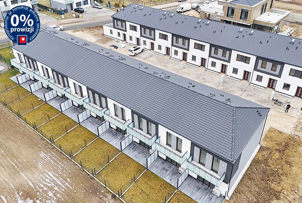 widok na osiedle, gdzie znajduje się ekskluzywna willa na sprzedaż Wrocław (okolice)