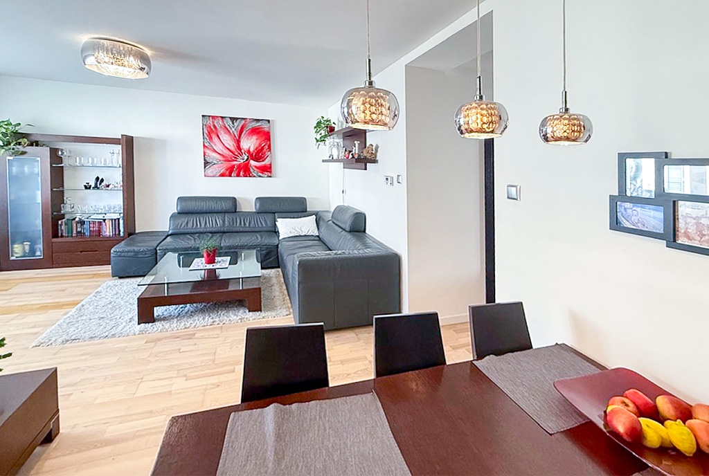 Pokój dzienny w ekskluzywnym apartamencie do sprzedaży Szczecin