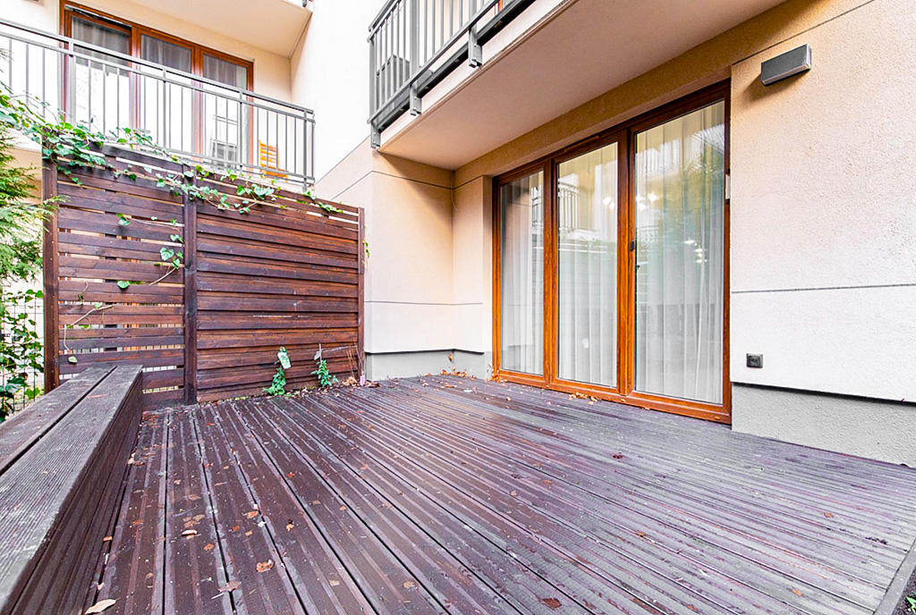 Olbrzymi taras przy luksusowym apartamencie do wynajmu Gdynia okolice