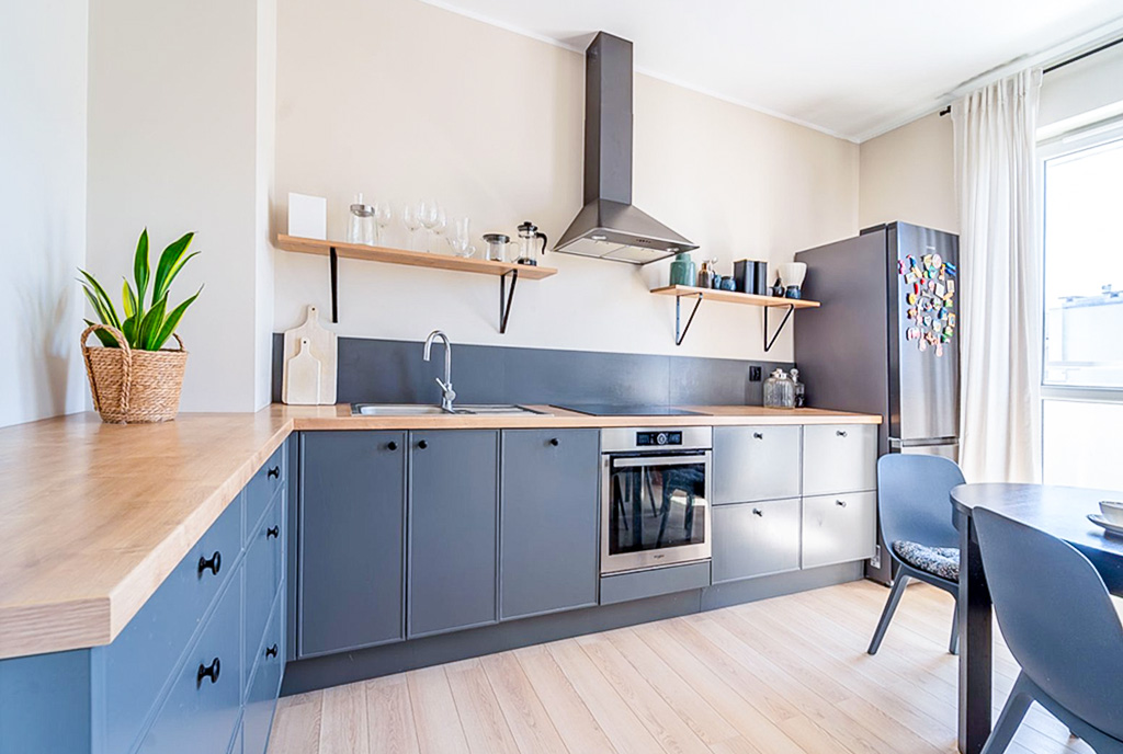 Funkcjonalna kuchnia w luksusowym apartamencie na sprzedaż Elbląg.