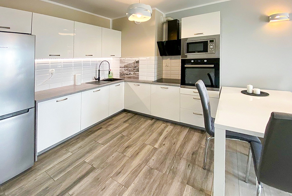 zbliżenie na aneks kuchenny w luksusowym apartamencie do wynajmu Szczecin