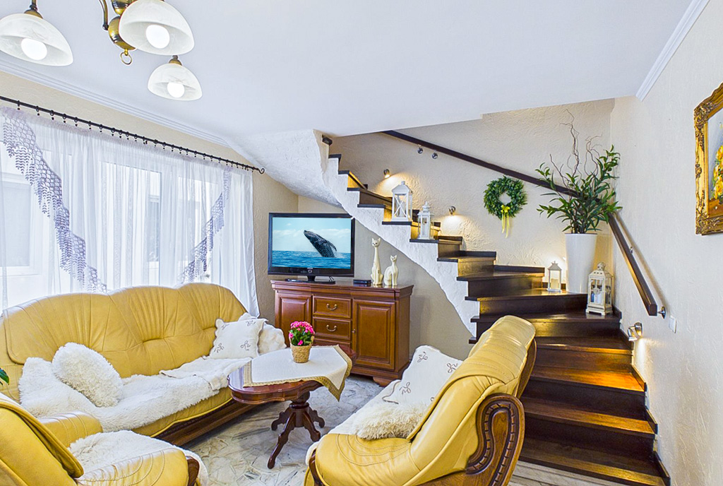 elegancki salon w ekskluzywnej willi do sprzedaży Ostrów Wielkopolski (okolice)
