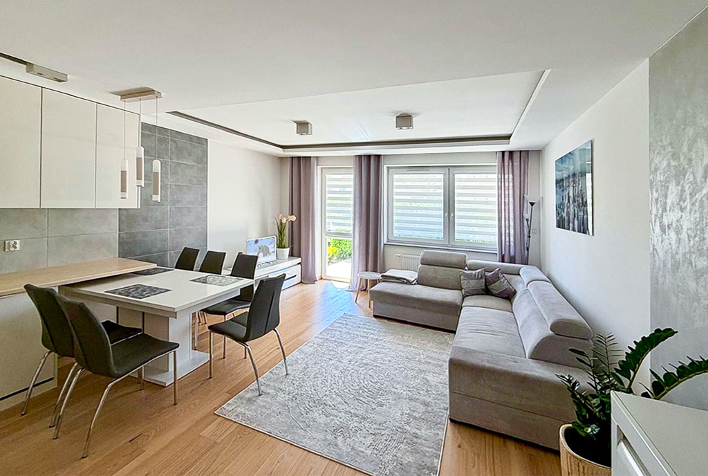 zbliżenie na salon w ekskluzywnym apartamencie na wynajem Bielsko-Biała (okolice)