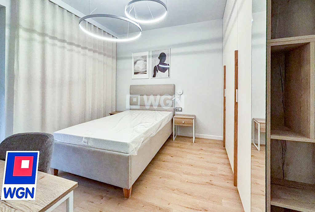 elegancka sypialnia w ekskluzywnym apartamencie na wynajem Szczecin