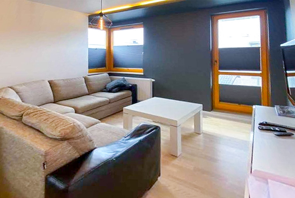 widok na pokój dzienny w luksusowym apartamencie do wynajmu Szczecin